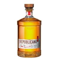 Pisco Republicano Añejado Roble 750cc